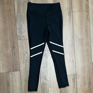 Zyia Black LNT Leggings with White Reflective Accents Medium 6-8